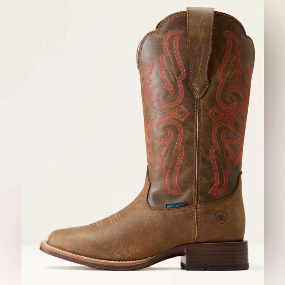Ariat Beige and Brown Western Boots with Red Accents